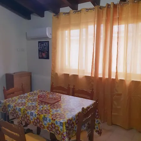 Casa L'antico Moderno Vakantiehuis *